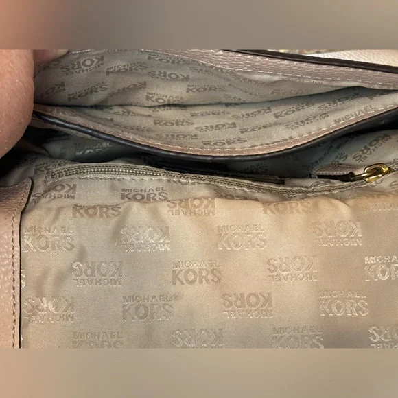 Michael Michael Kors Leather Crossbody color pinkish beige. 9”W x 7”H x 2 1/2”D - Picture 13 of 14